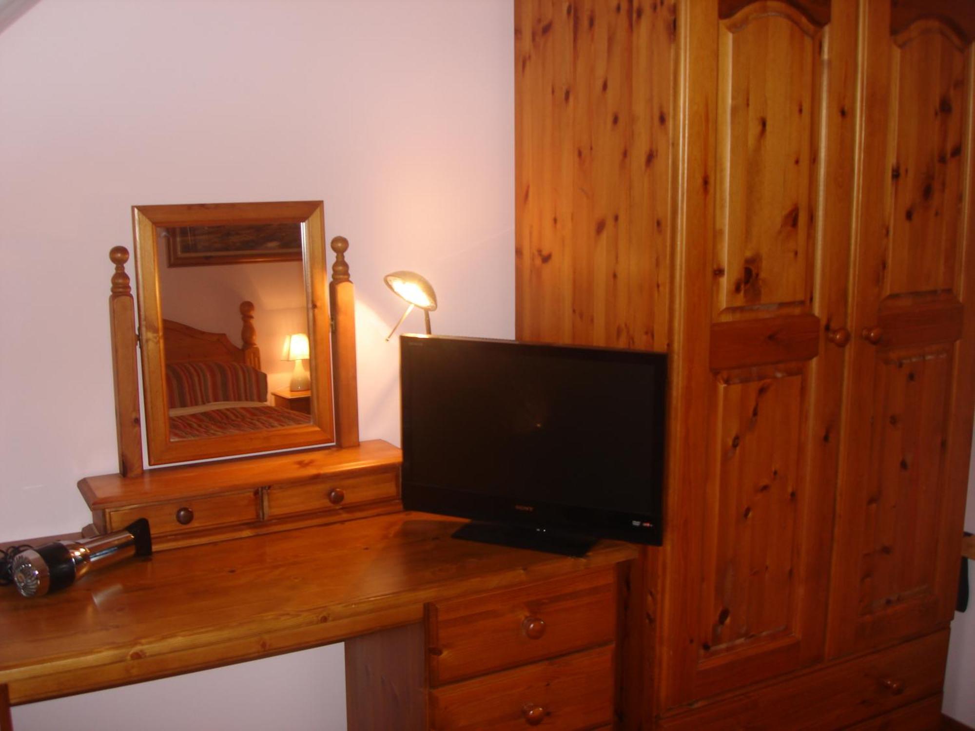 ווסטפורט Rosmo House B&B מראה חיצוני תמונה